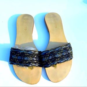 Slip on flat sandals 9 like new